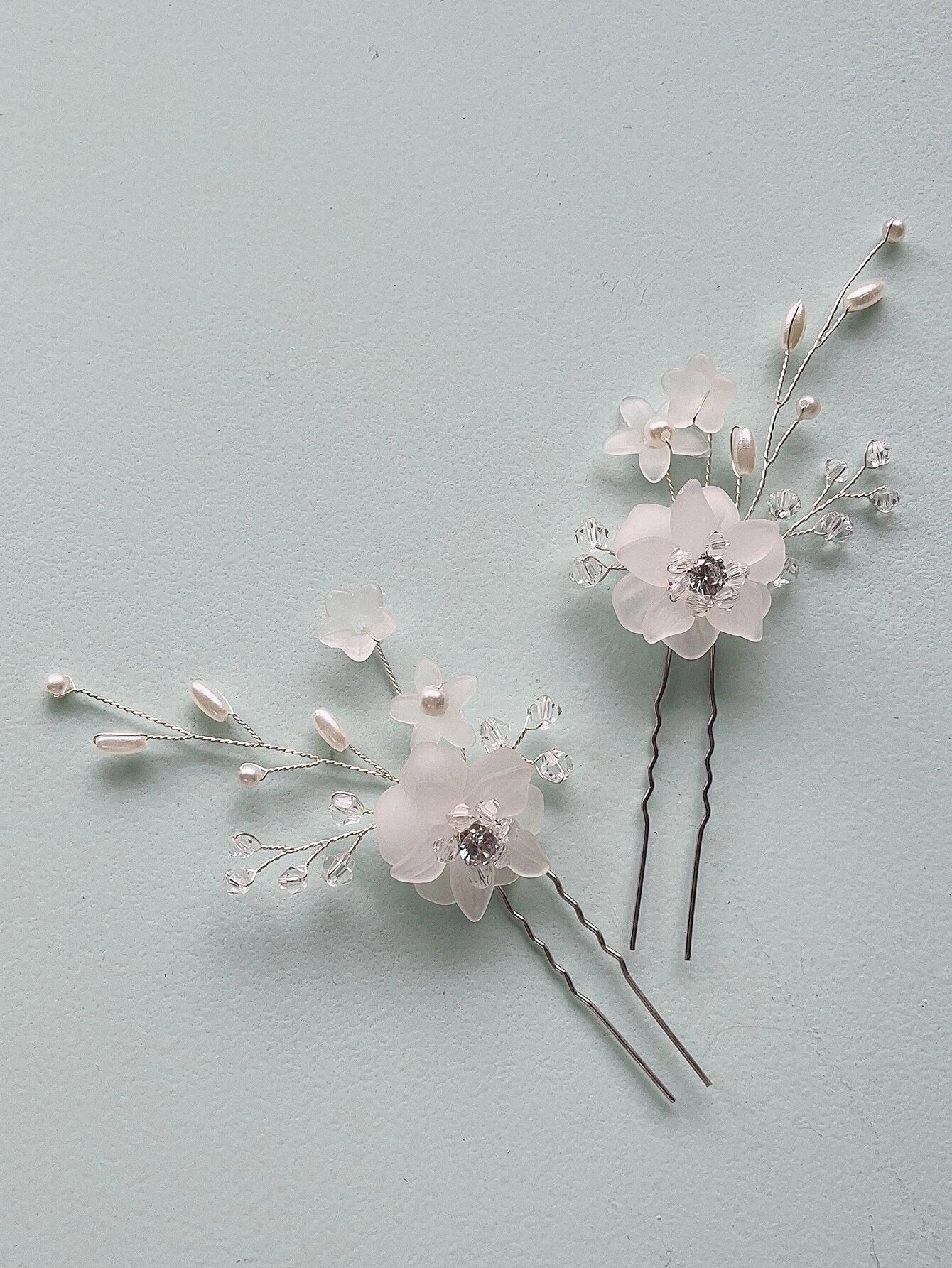 2 Sølv Hårnåle med Hvide Blomster og Perler