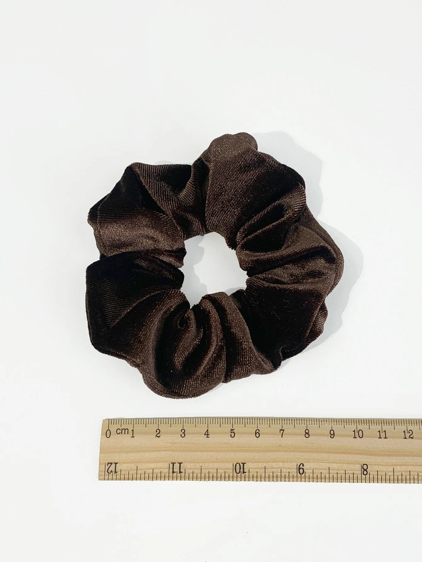 4 Stk Store Velour Hårelastikker - i Neutrale Farver