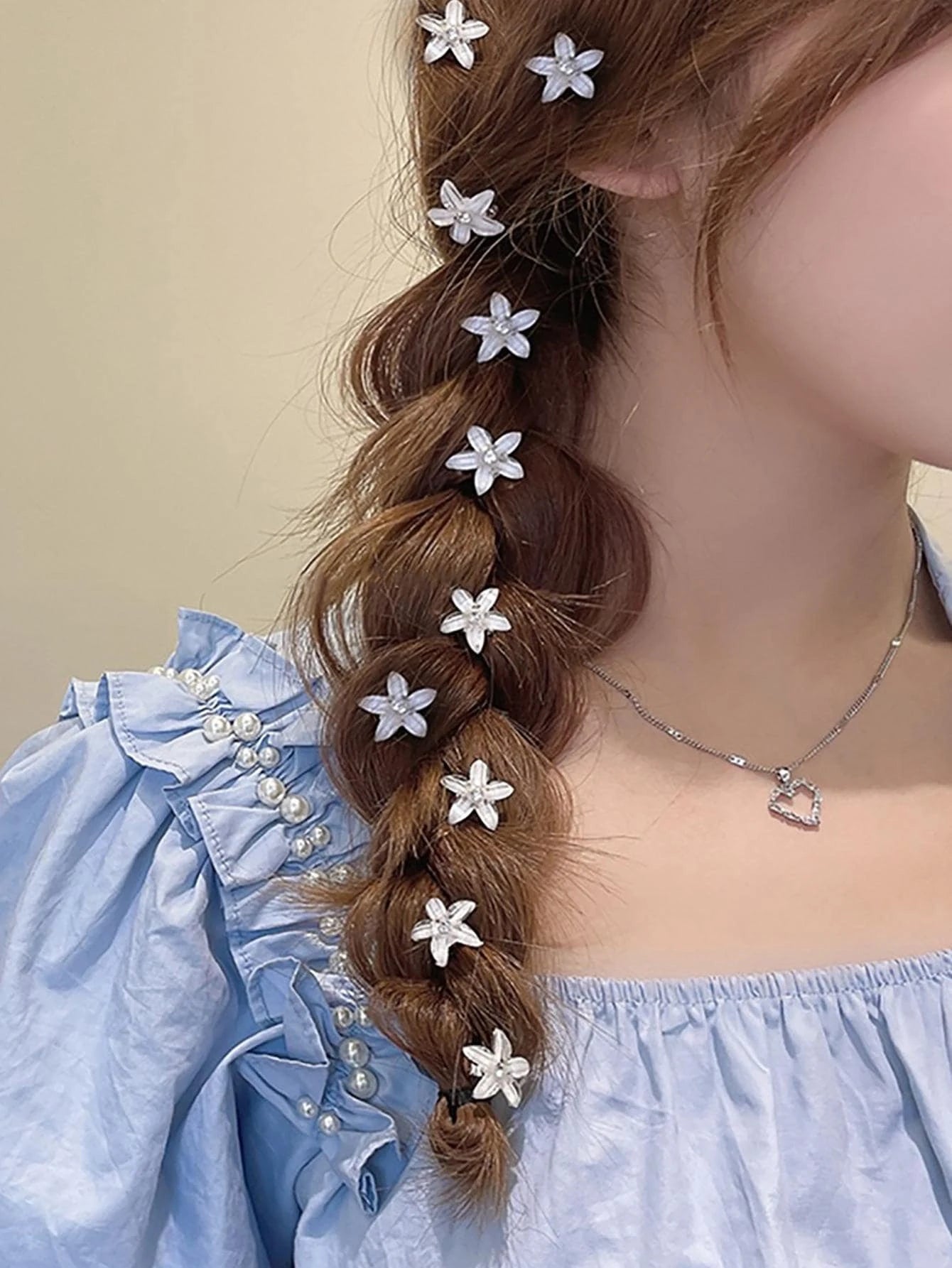 12 stk Hårspiraler med Hvide Blomster