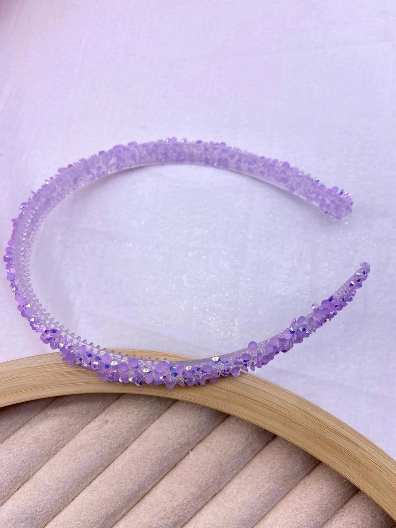 Hårbøjle med Perler - i Lilla
