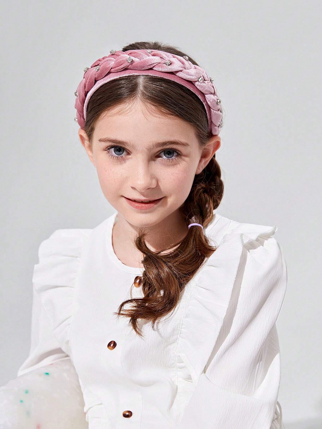 Rosa Velour Hårbøjle i Flettet Design med Klare Perler