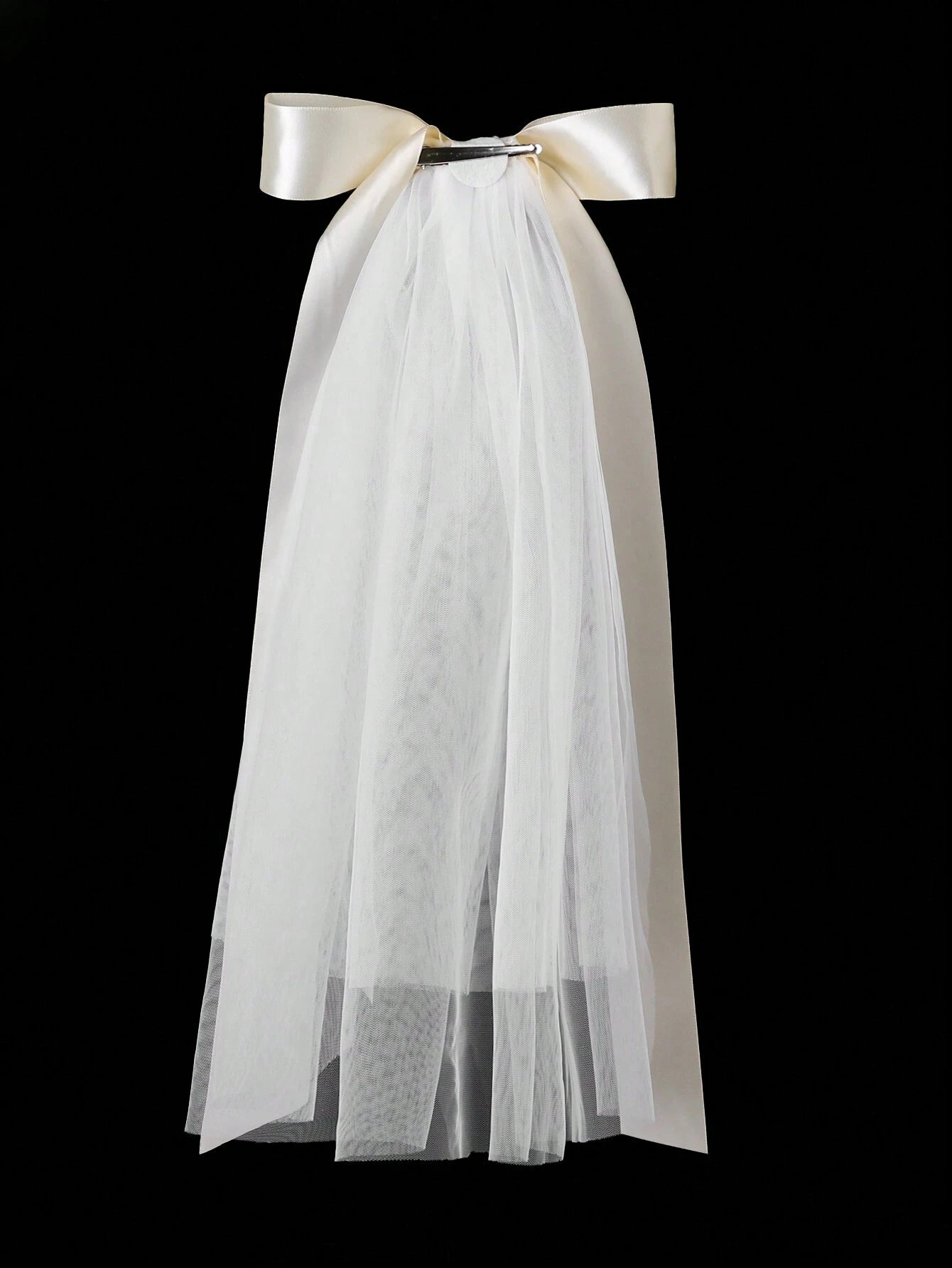 Short Wedding Veil with Bow