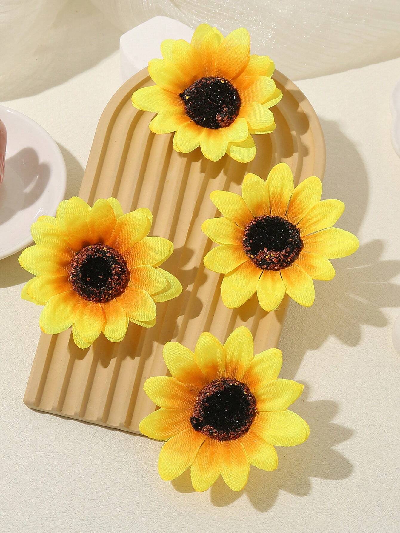 4 stk Solsikke Blomster - Hårblomst / Broche