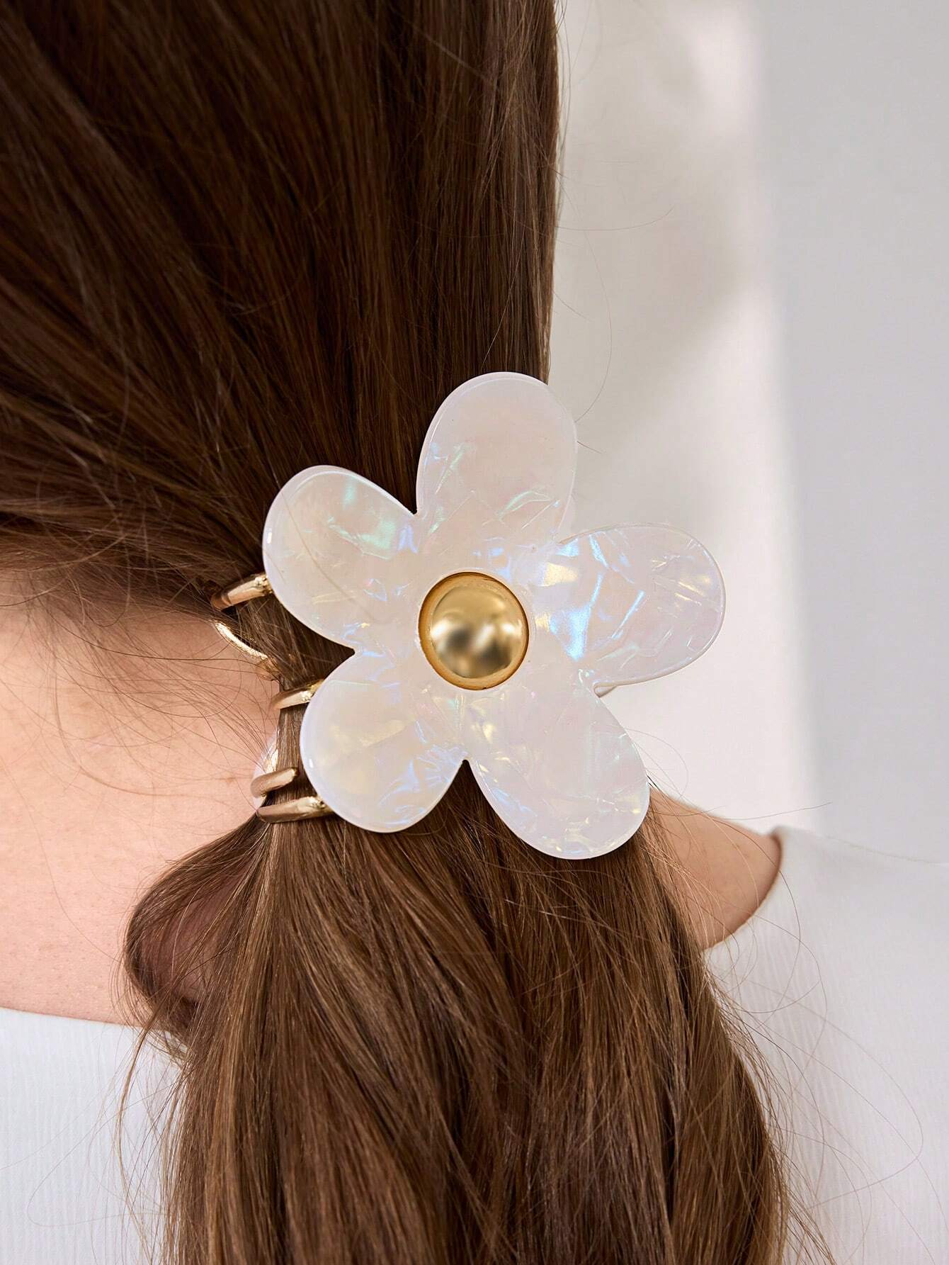 Golden Metal Hair Clip with White Mother of Pearl Flower