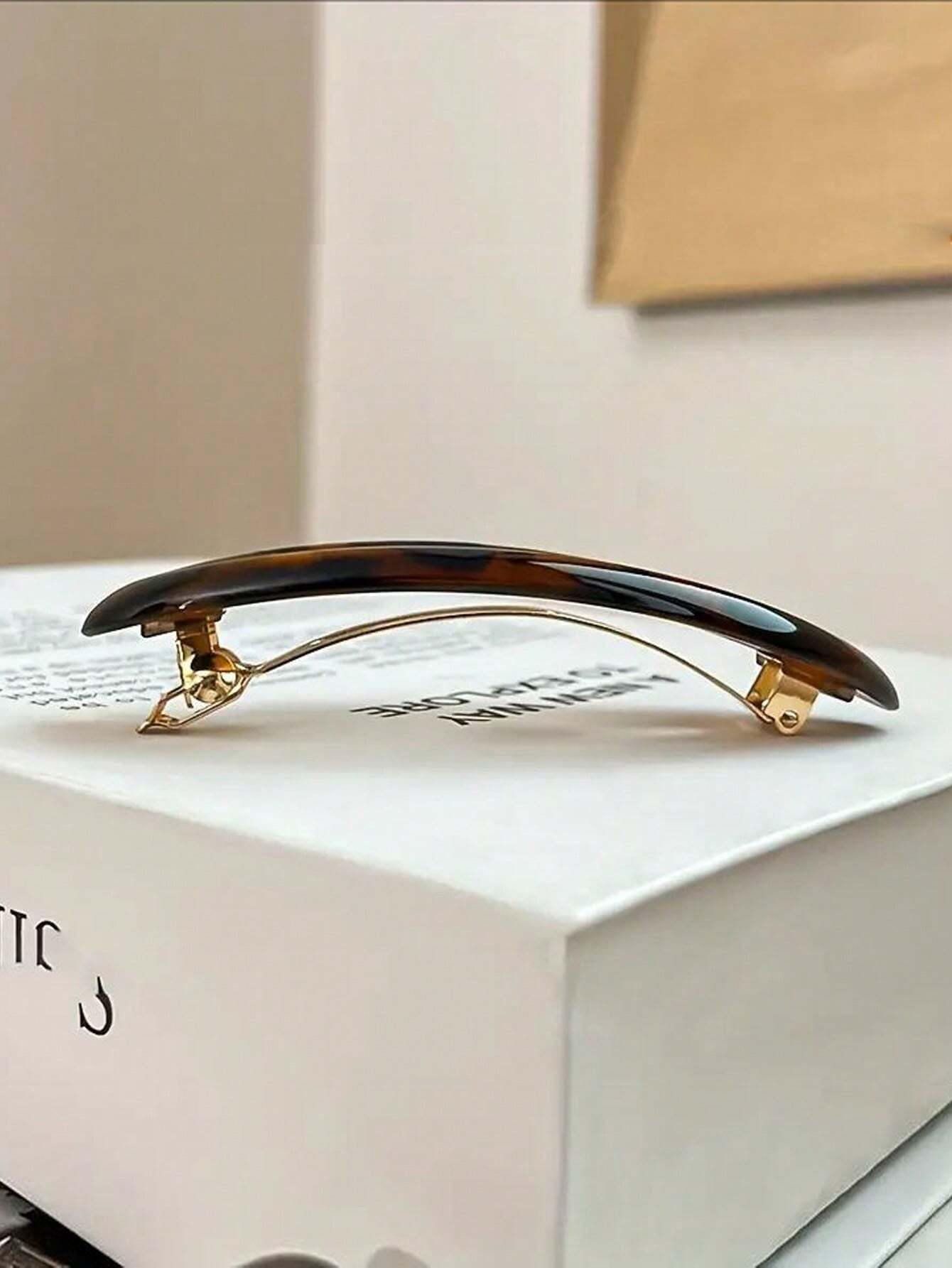 Stort Ovalt Patent Hårspænde - i Tortoise Brun