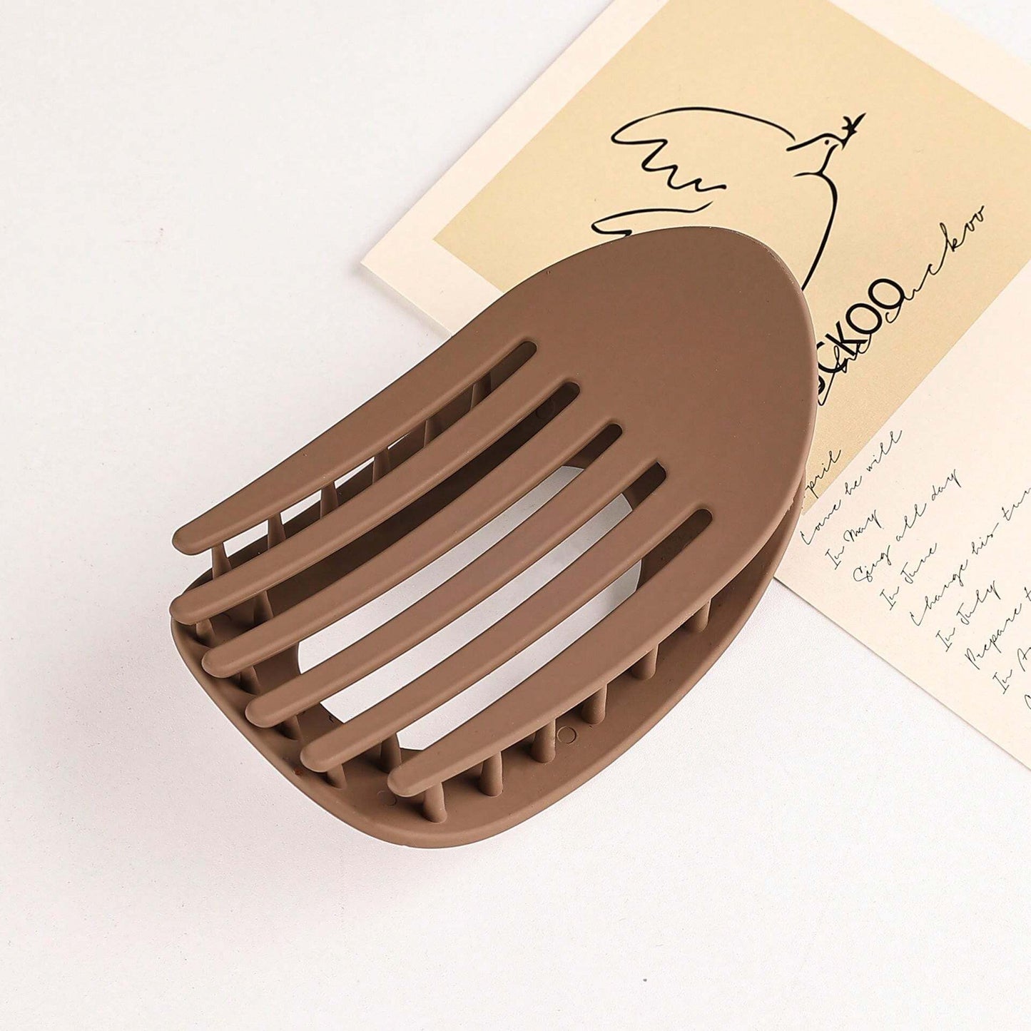 4 Pieces Hair Clips - in Neutral Colors
