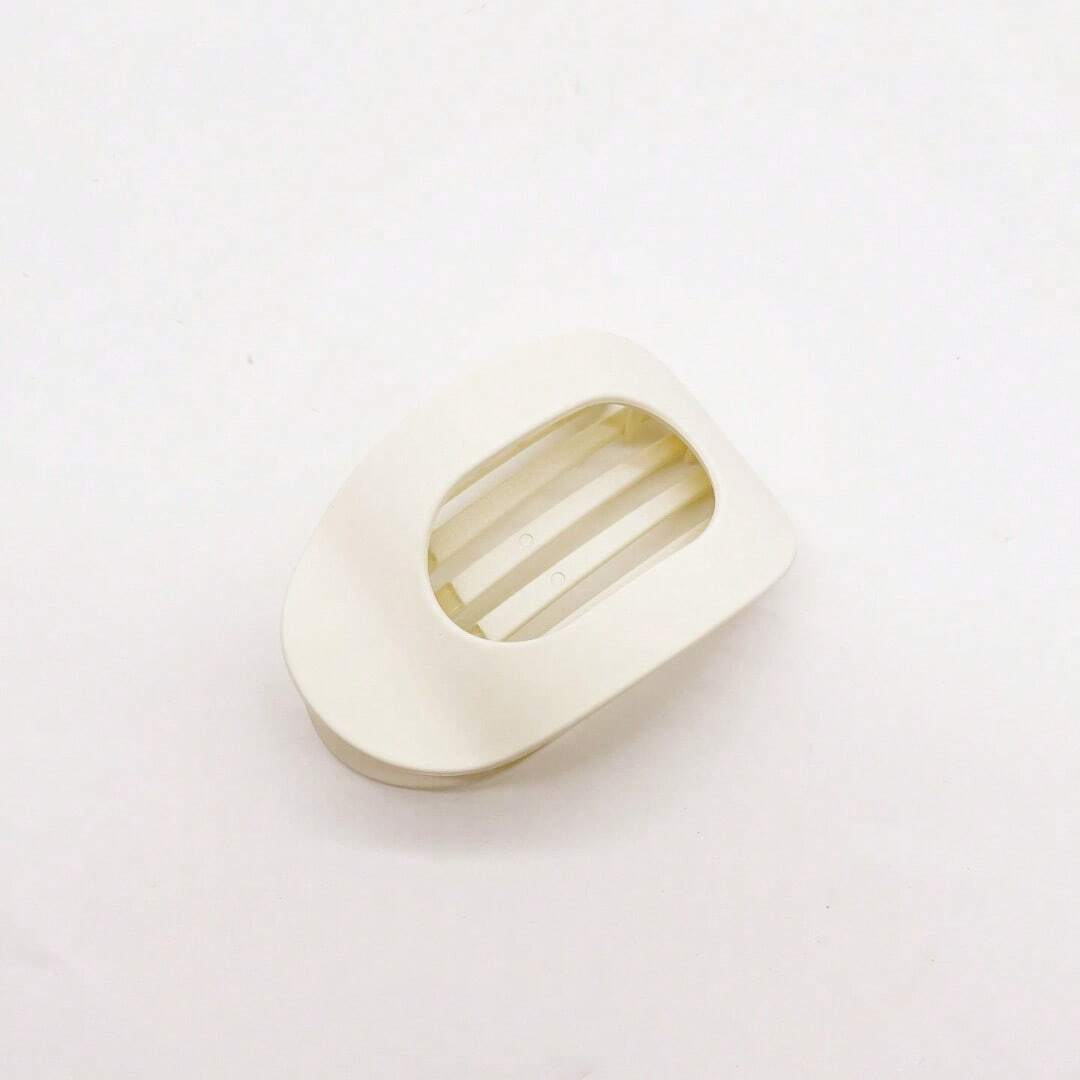 4 Pieces Hair Clips - in Neutral Colors