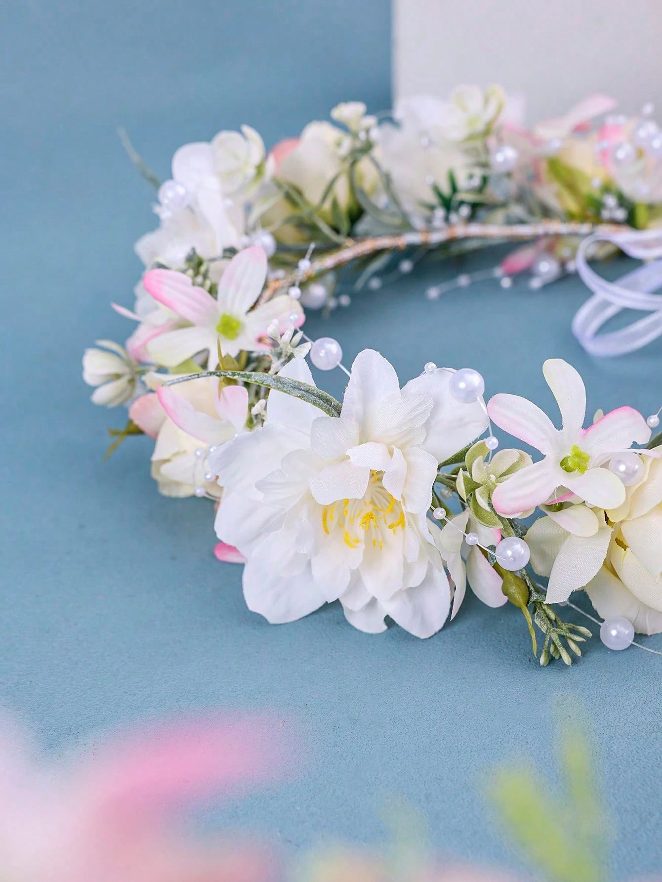 Romantisk Blomsterkrans i Lyse Farver