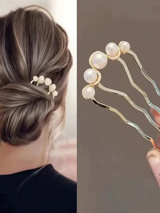 Gylden Kam med Hvide Perler