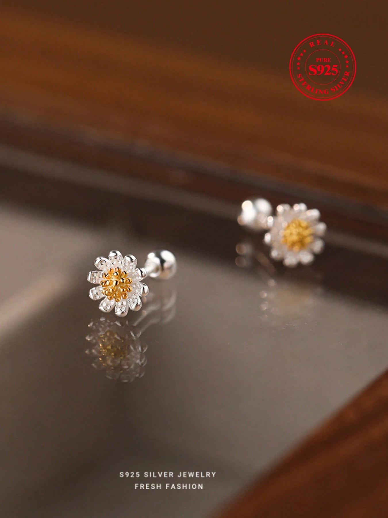 Små Sølv Øreringe med Marguerit (Daisy) Blomster