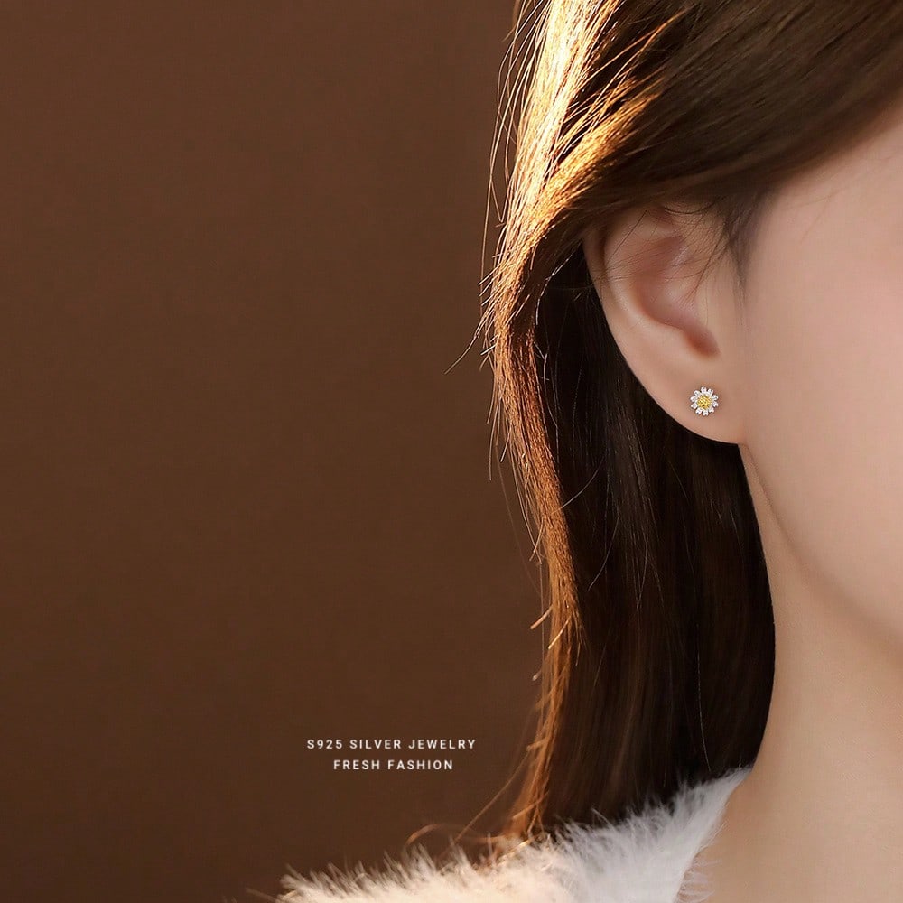 Små Sølv Øreringe med Marguerit (Daisy) Blomster