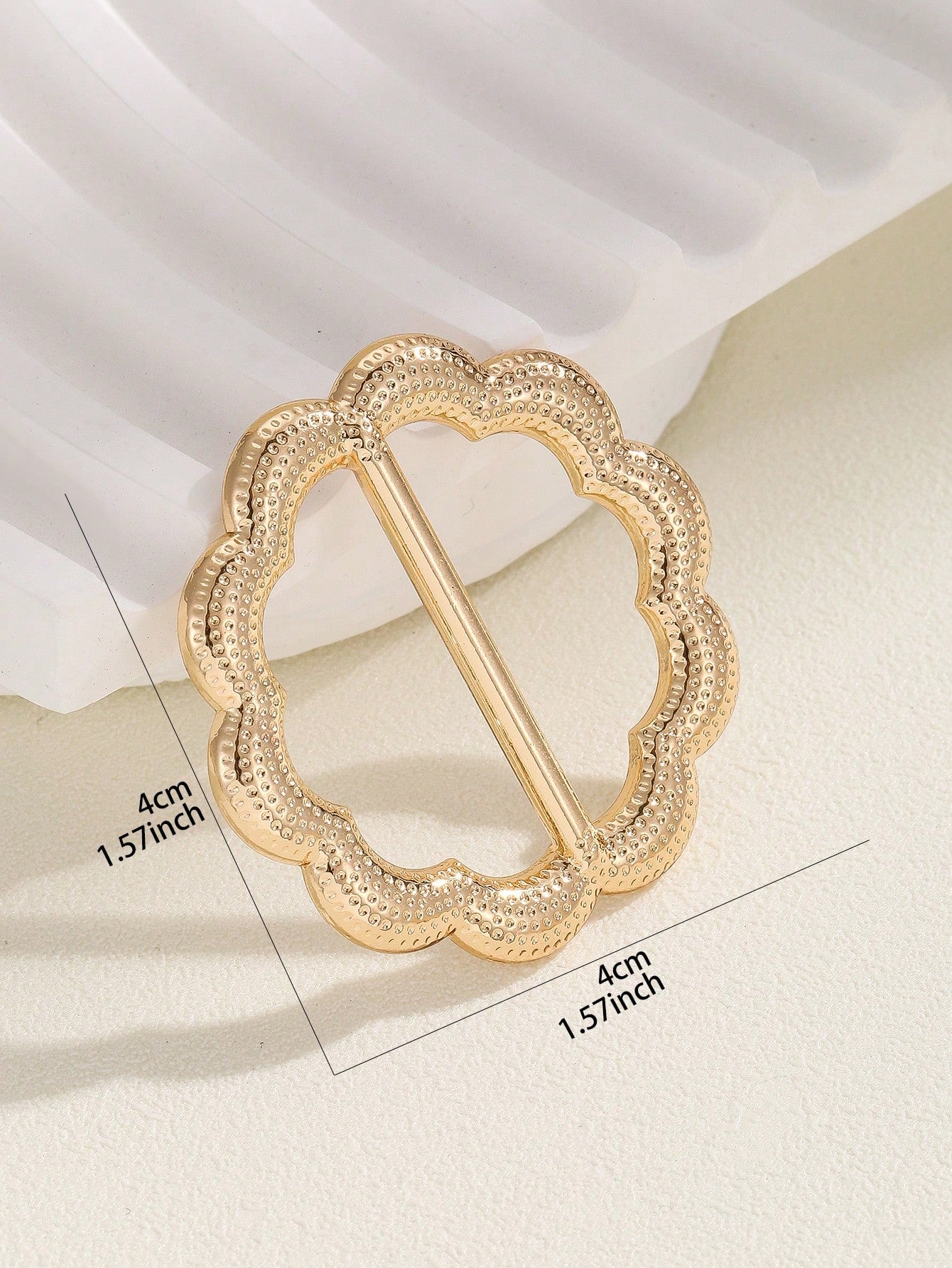 Spænde til Tørklæde - i Gylden med Klare Perler