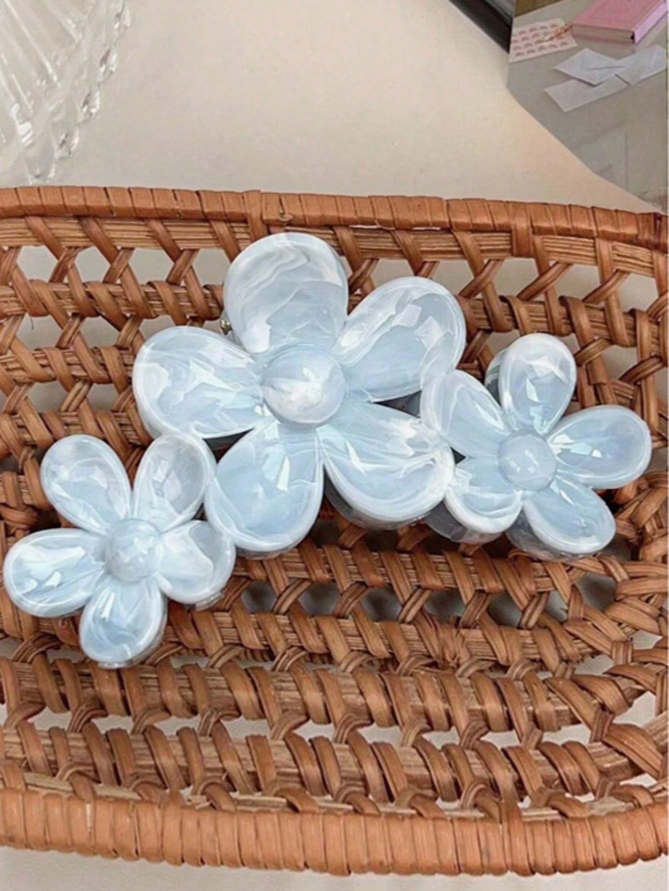 Lyseblå Hårklemme med Blomster