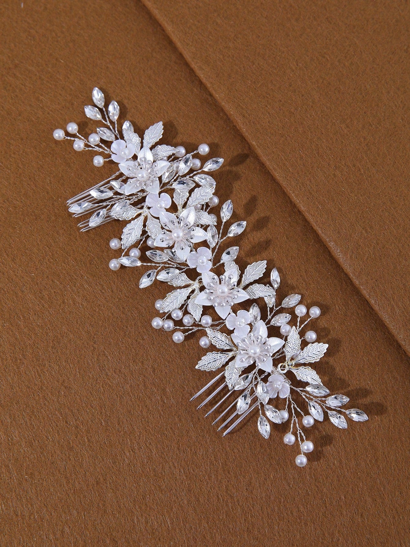 Stort Hårsmykke med Blomster, Blade & Perler