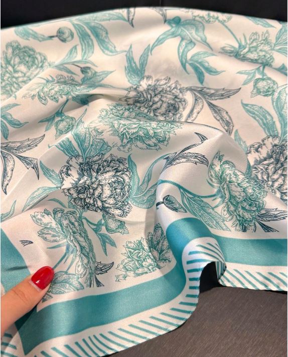 Grøn - Blå Tørklæde med Blomsterprint