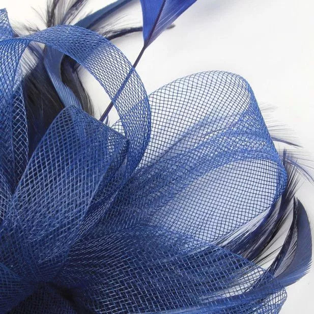 BlÄ Fascinator med SlÞjfe & Fjer