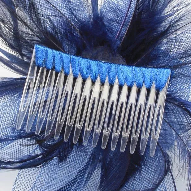 BlÄ Fascinator med SlÞjfe & Fjer
