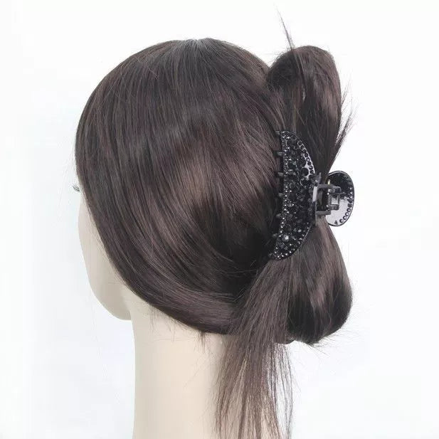 Sort HÄrklemme med BlÄ og Klare Facetperler