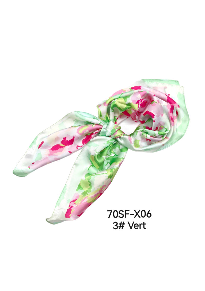 Tørklæde med Blomsterprint - i Lyserød & Grøn