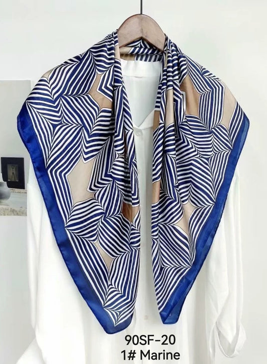 Elegant Tørklæde med Mønsterprint i Blå, Hvid & Gylden