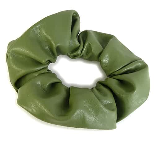 Scrunchie i Vegansk Læder - i Grøn - SofiaGaver.dk