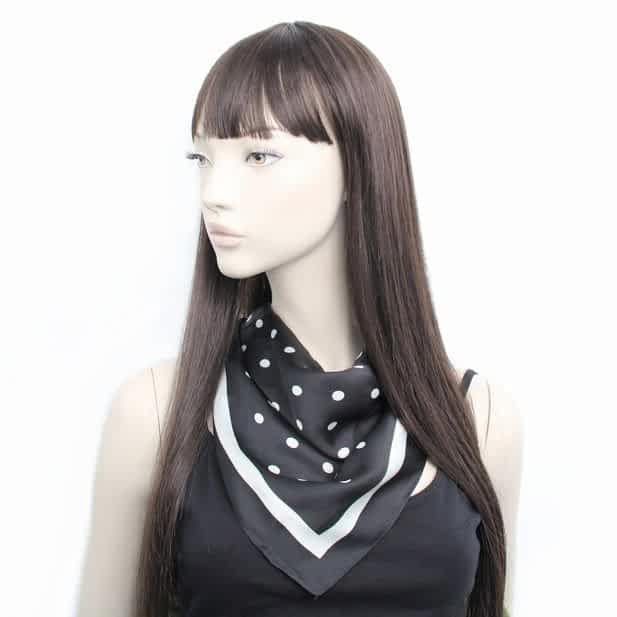 Tørklæde i Vegansk Silke - med Prikker - SofiaGaver.dk