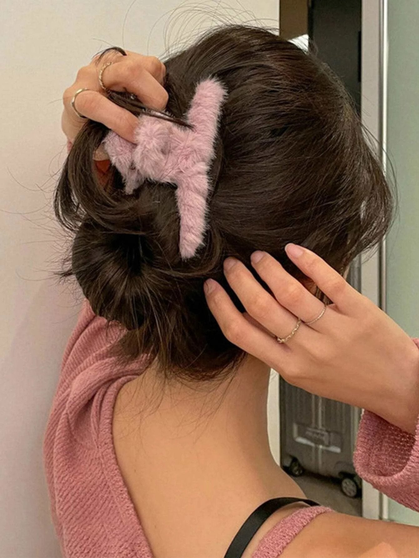 Stor Hårklemme med Plys - i Lys Rosa - SofiaGaver.dk