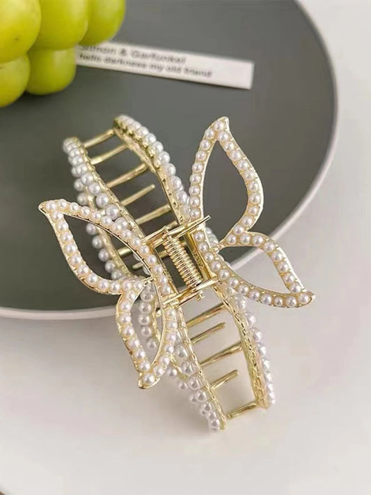 Stor Gylden HÄrklemme - Sommerfugl med Hvide Perler - SofiaGaver.dk