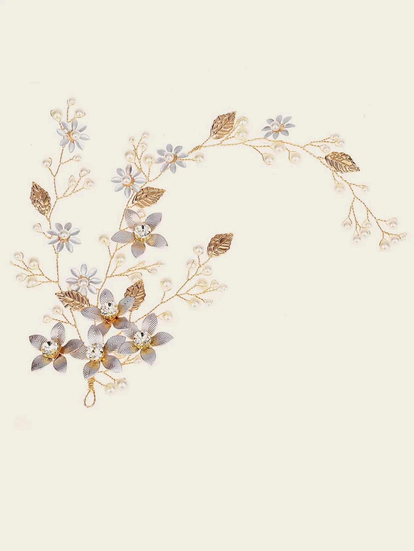 Stort Gyldent Hårsmykke med Blomster & Perler - Fleksibelt Design - SofiaGaver.dk