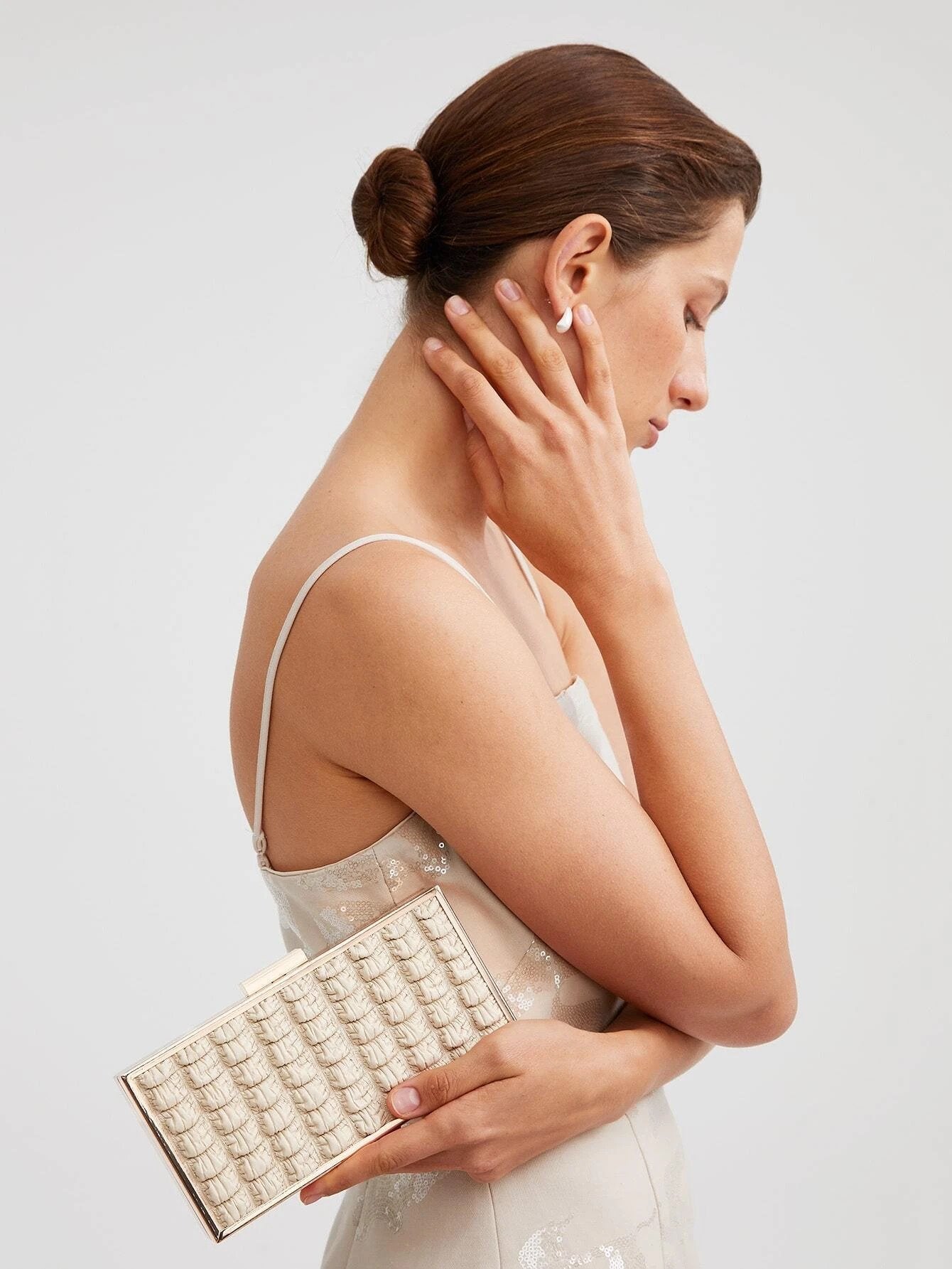 Clutch Taske - med Guld RammelÄs & Polstret Design - SofiaGaver.dk
