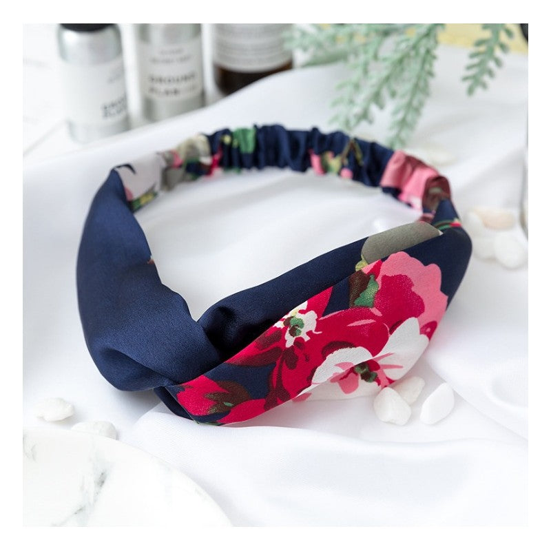 Satin-Hårbånd med Blomsterprint & Snoning - SofiaGaver.dk