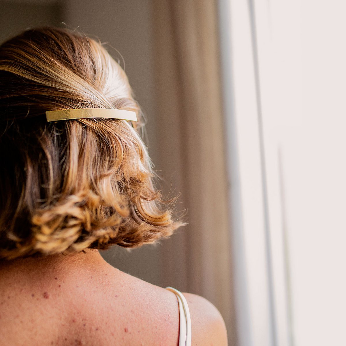 Langt Smalt Patent Hårspænde - i Guld
