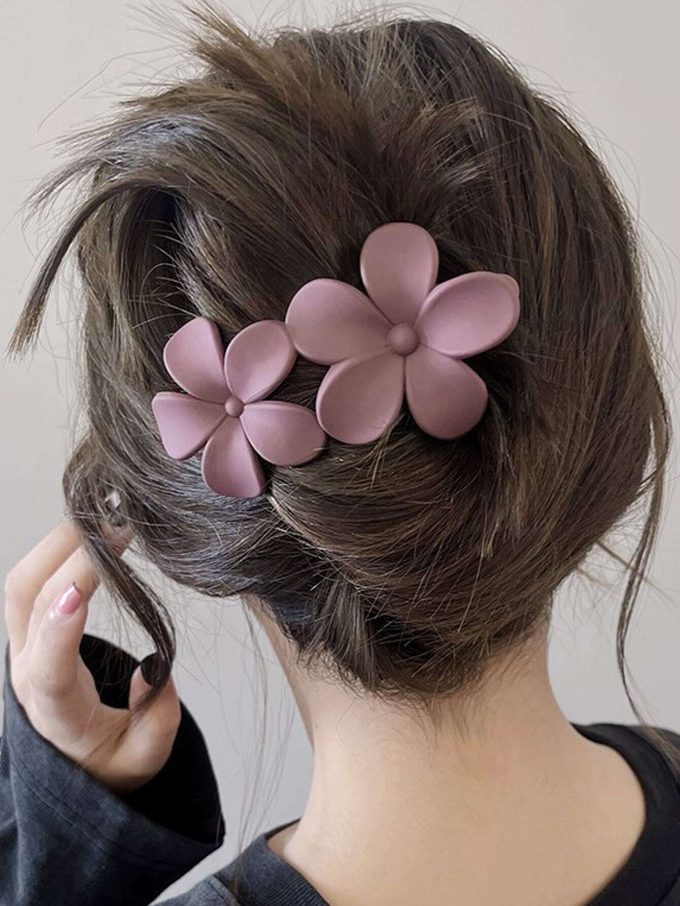 Large Hair Clip with Flowers - in Dusty Pink