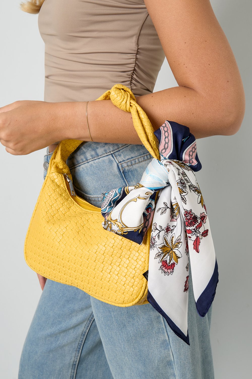 Tørklæde med Mønsterprint - i Blå