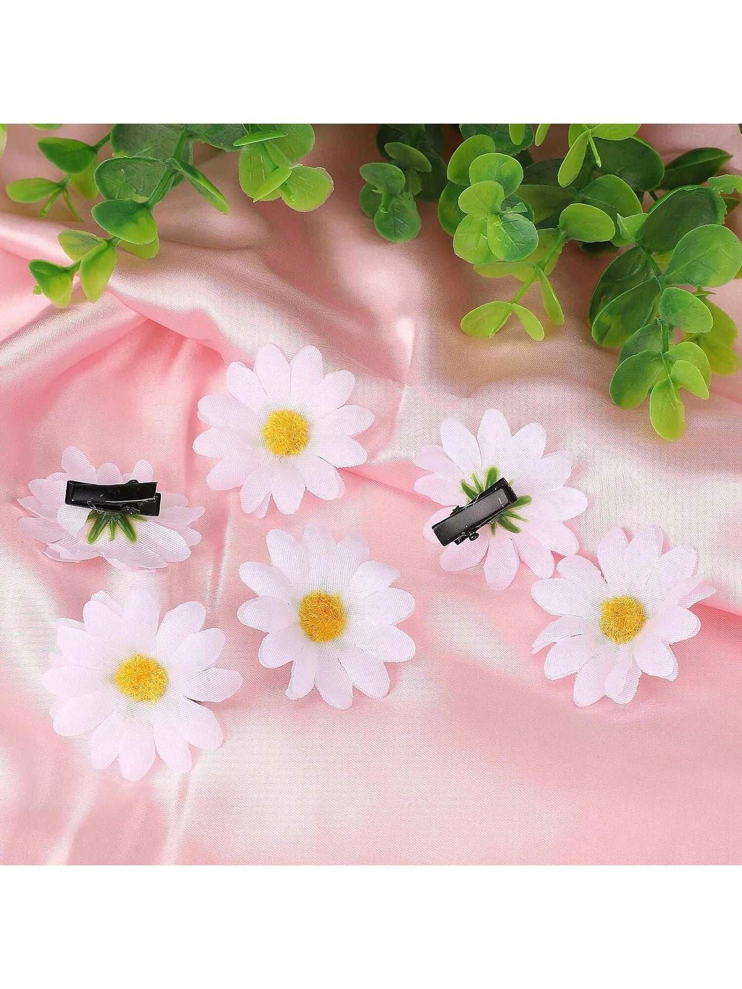 6 pcs Hair Clips with White Daisies