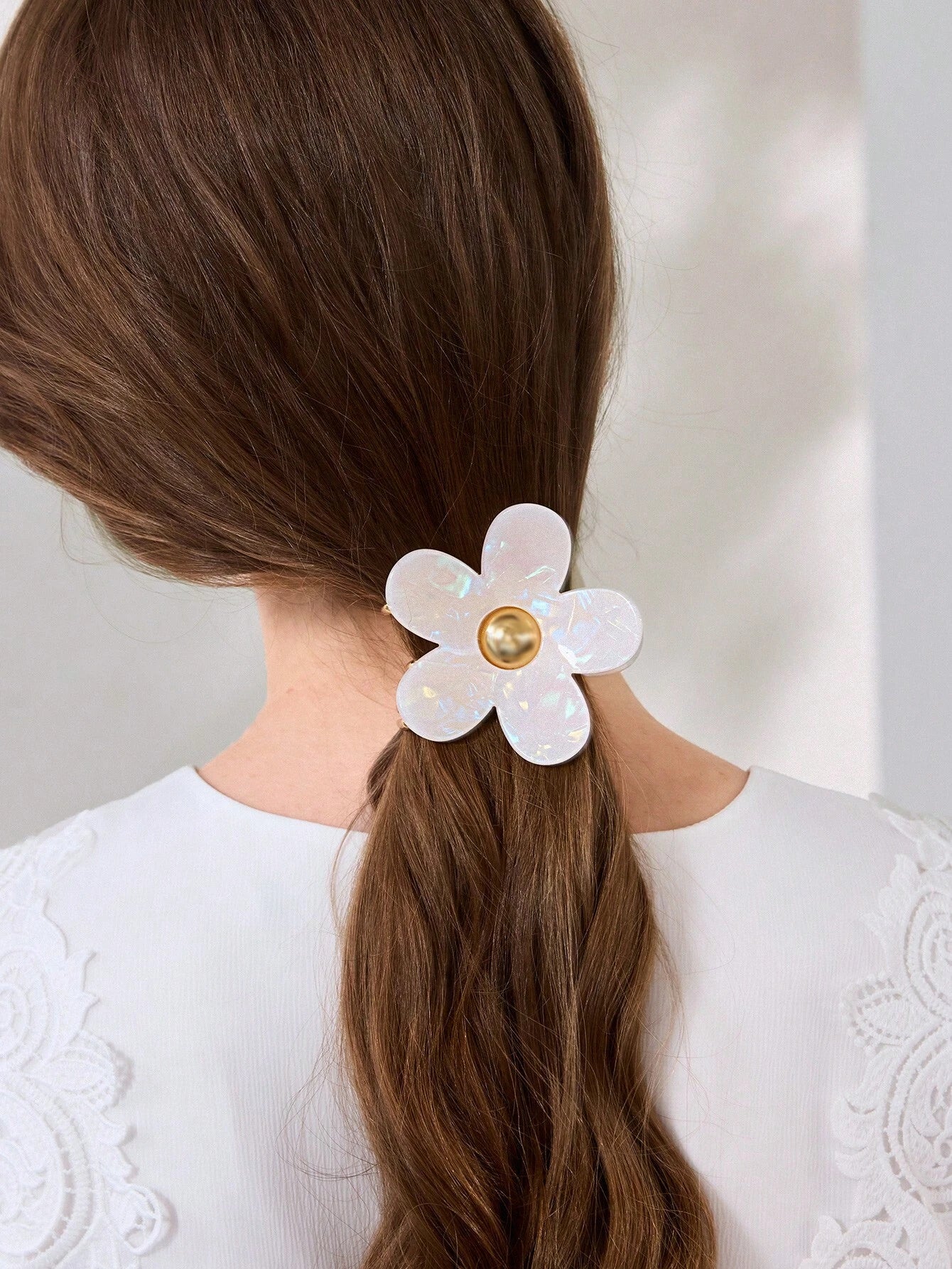 Golden Metal Hair Clip with White Mother of Pearl Flower