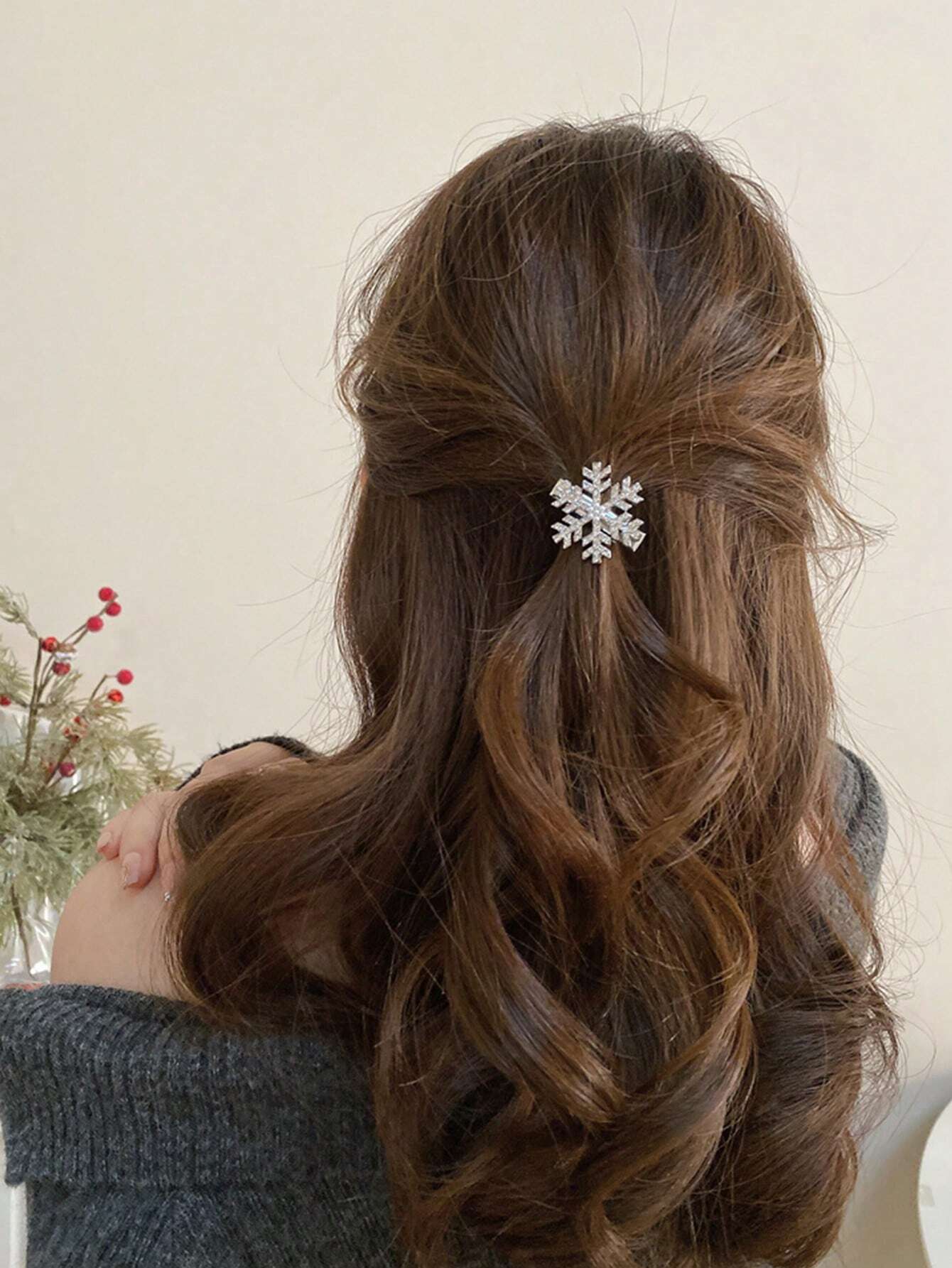 2 Sølv Hårklemmer med Snefnug & Perler