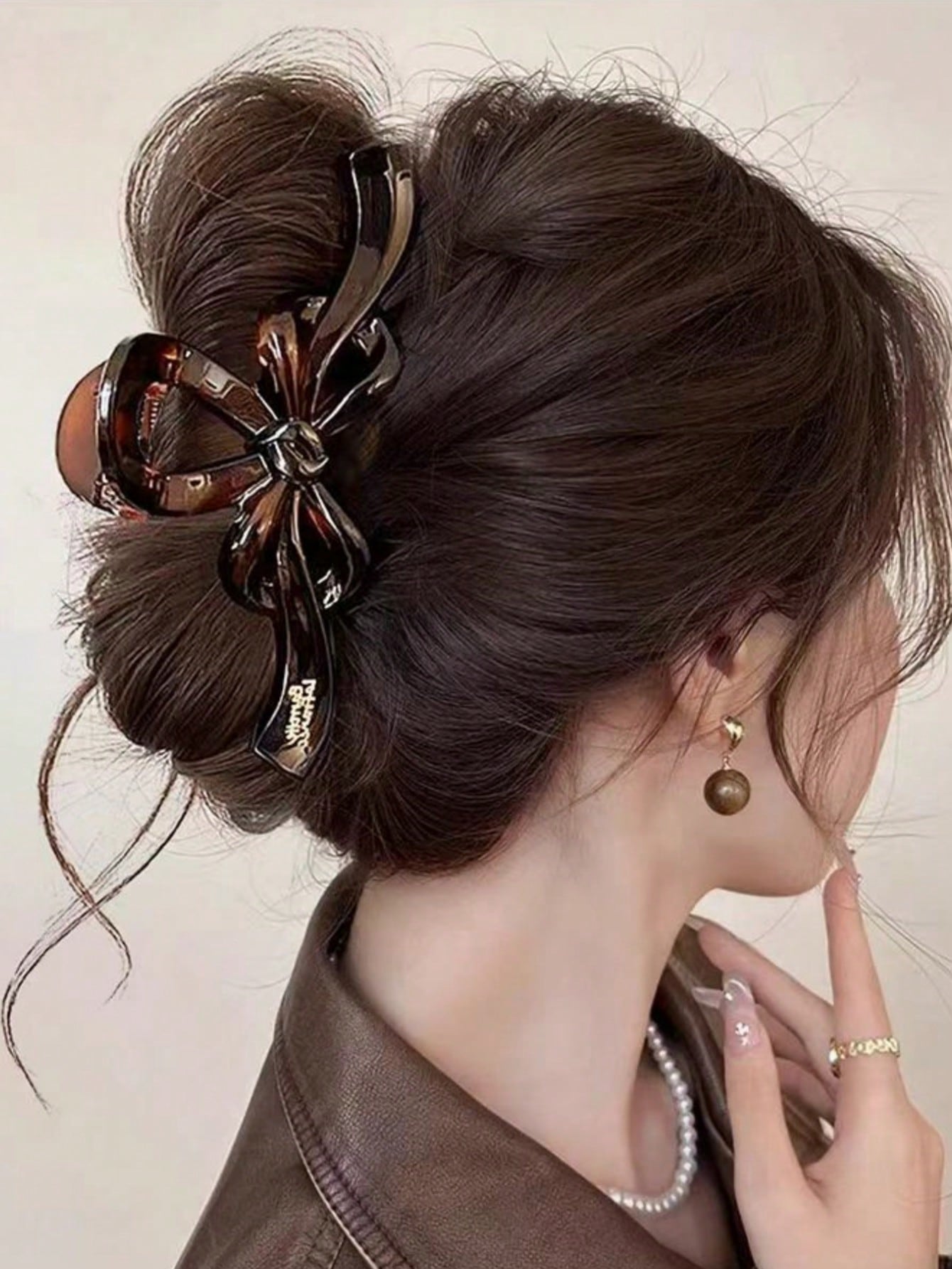 Brun Hårklemme med Sløjfe-Design 