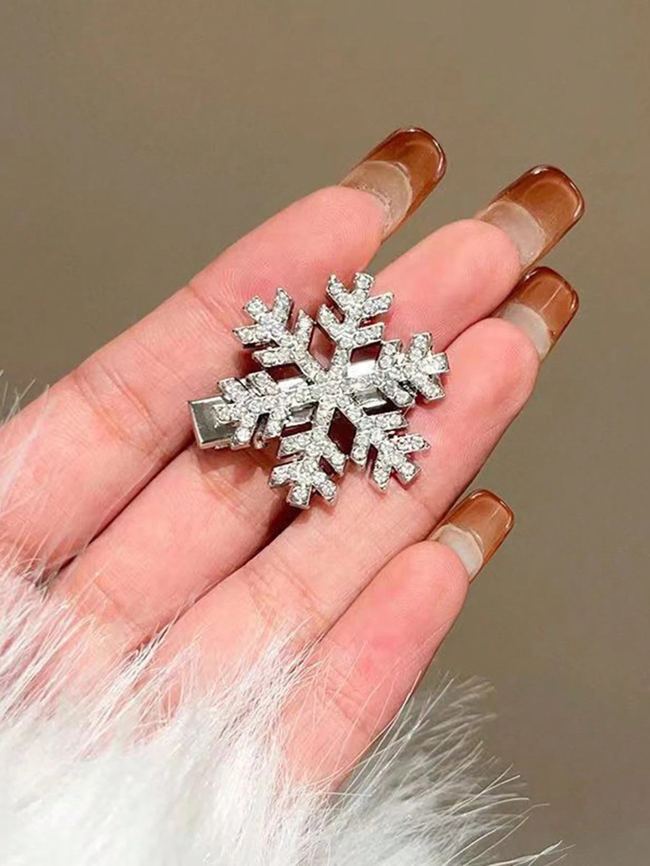 2 Sølv Hårklemmer med Snefnug & Perler