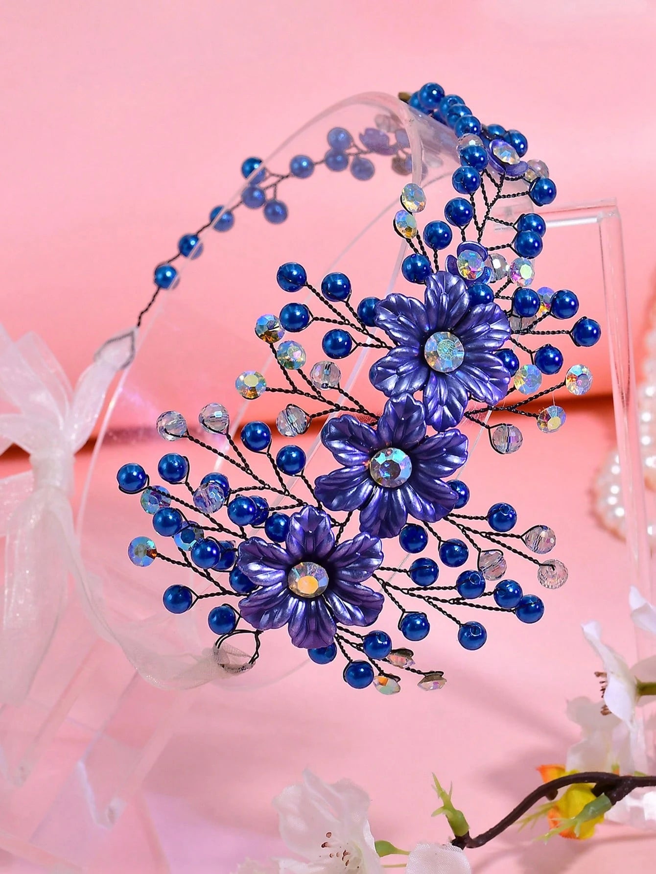 Smukt Hårsmykke med Blomster & Perler i Blå