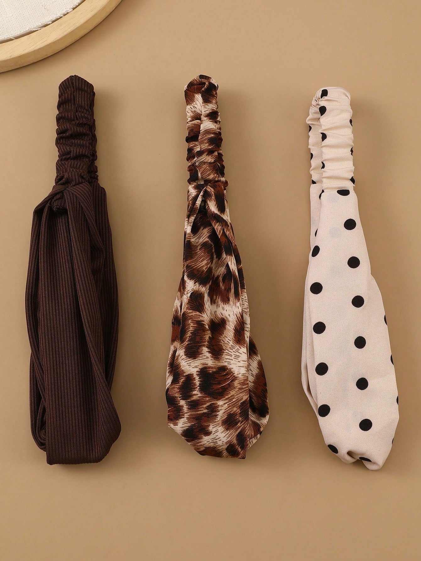 3 Hårbånd i Brune Farver - med Snoning, Dyreprint & Prikker