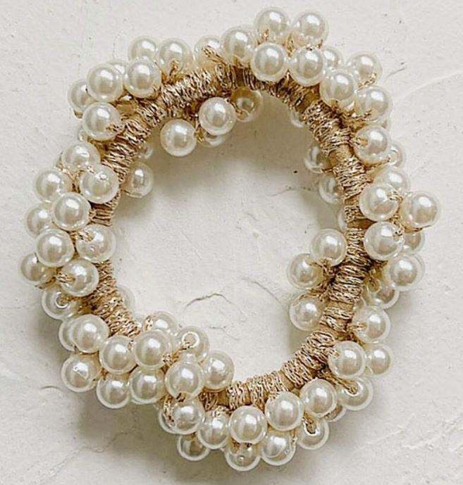 3 Hair Scrunchies with Pearls - in White