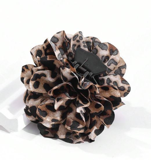 Hair Clip with Fabric Flower - in Black