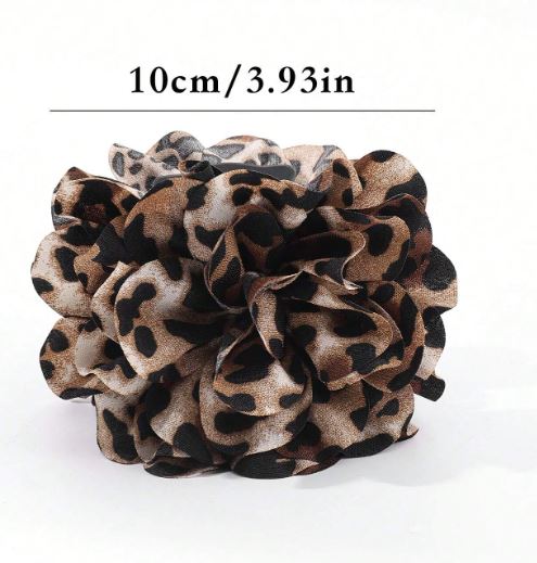 Hair Clip with Fabric Flower - in Black
