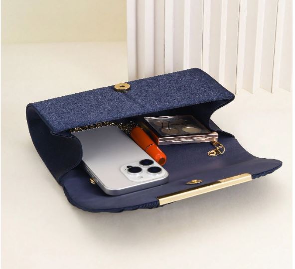 Plisseret Satin Clutch Taske i Marineblå