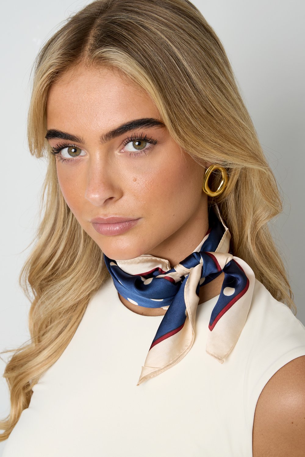 Tørklæde med Prikker