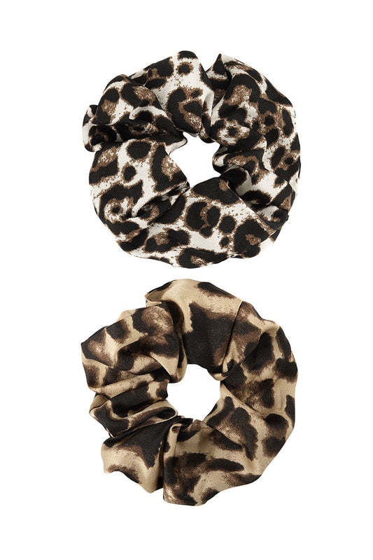 2 Store Brune Scrunchie Hårelastikker i Leopardprint 