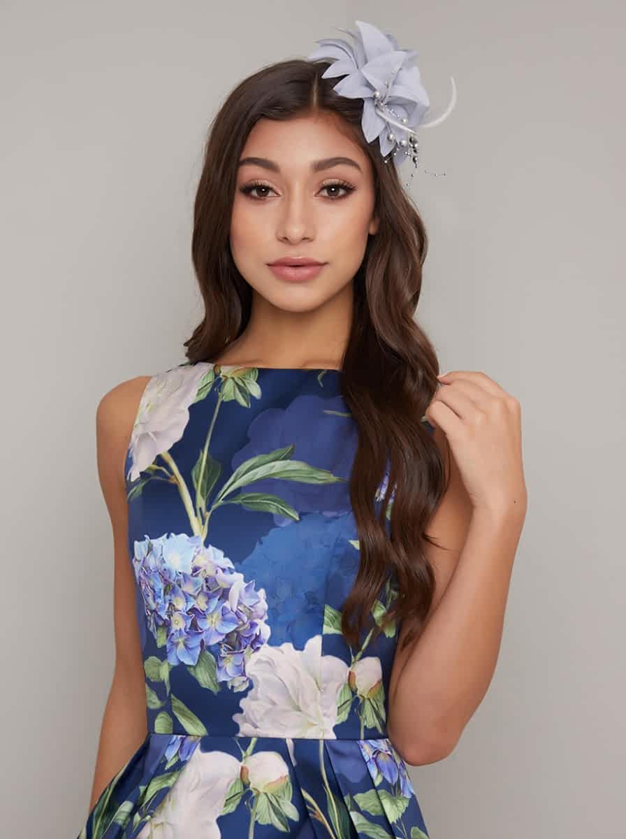 Grå Hårblomst - Fascinator m. Fjer & Perlestrenge